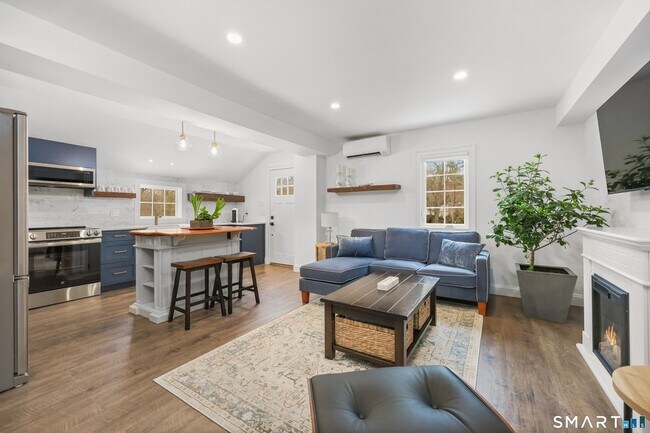 Building Photo - 167 North Ave