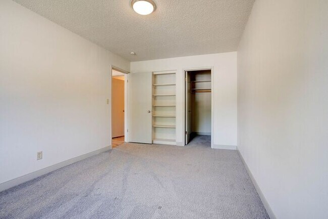 Building Photo - $1,050 | 2 Bedroom, 1 Bathroom Apartment | No Pets | Available for August 1st, 2026 Move In!