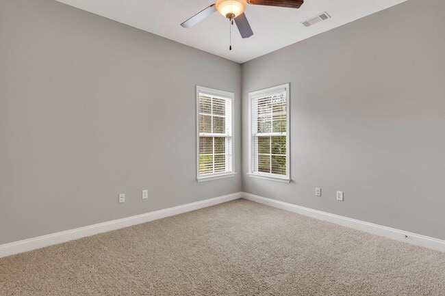 Building Photo - 1821 Old Carriage Trail