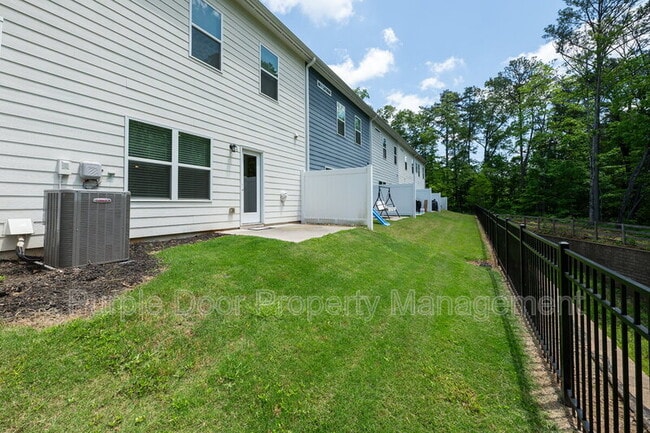 Building Photo - 111 Grant Dr