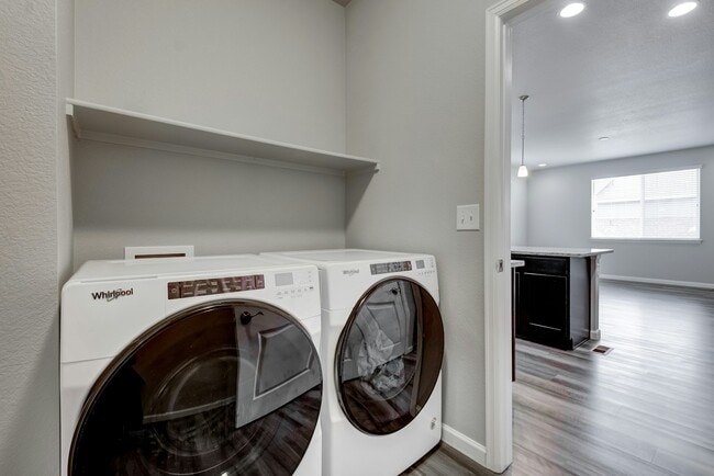 Building Photo - 8952 Birch Run Ln