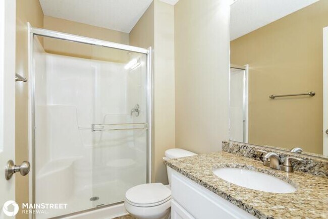 Building Photo - 1411 NW High View Dr, Grain Valley, MO 64029