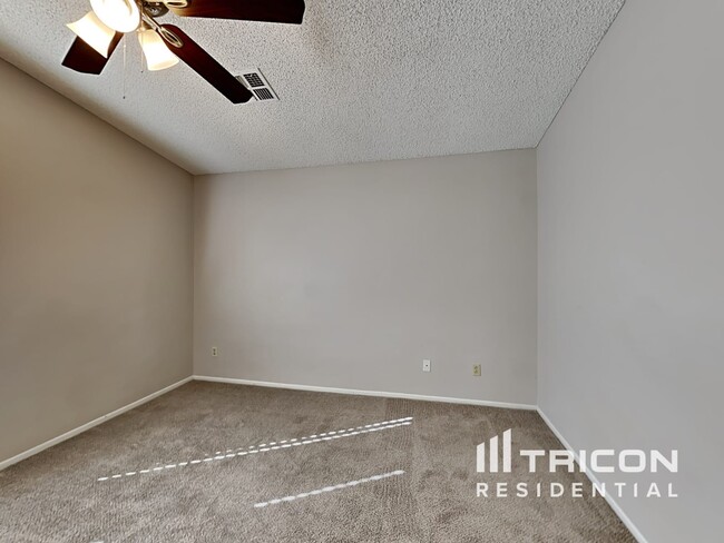 Building Photo - 23637 N 38th Dr