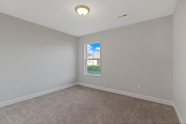 Building Photo - 105 Sorrelweed Dr