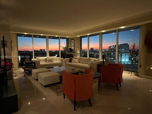 Building Photo - 16500 Collins Ave