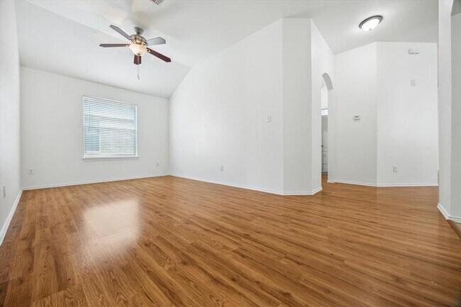 Building Photo - 1314 Rainbow Parke Dr