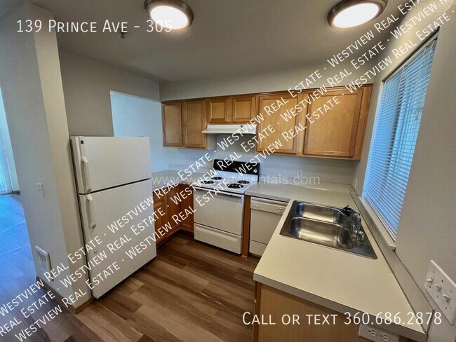Building Photo - 139 Prince Ave