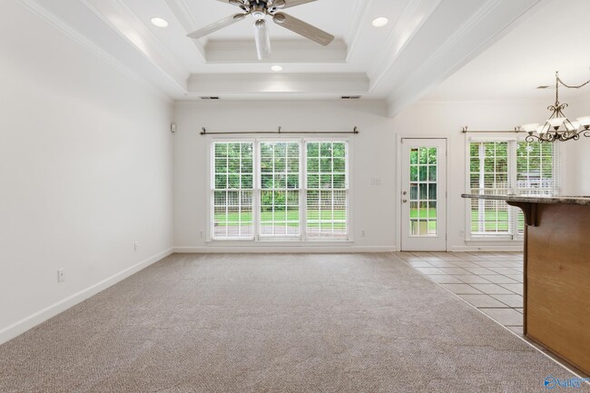 Building Photo - 146 Paul Revere Dr