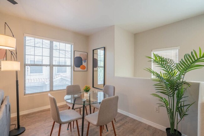 Building Photo - 10 W Minnezona Ave