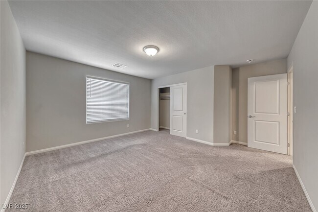 Building Photo - 4024 Floating Fern Ave