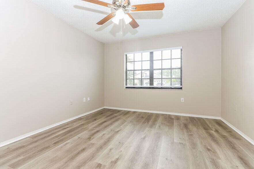 Building Photo - 1372 Bramblewood Dr