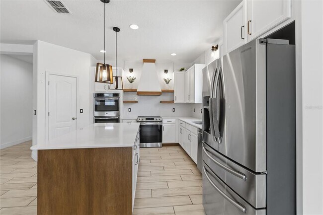 Building Photo - 3053 Red Hawk Ln