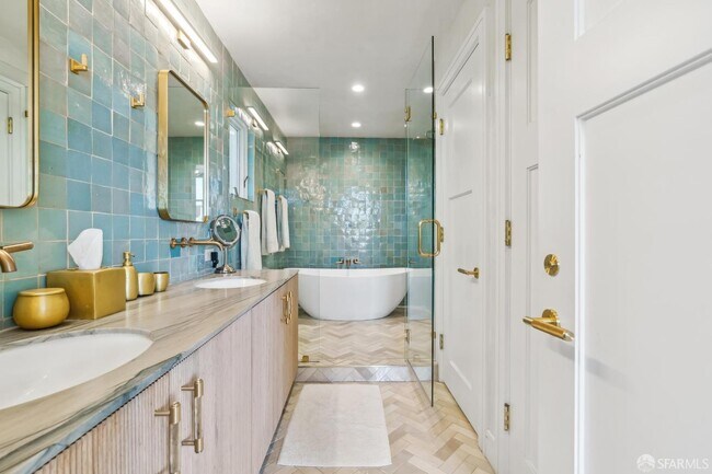 Building Photo - 7 Seymour St