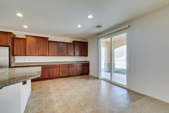 Building Photo - 12056 La Palmera Ave