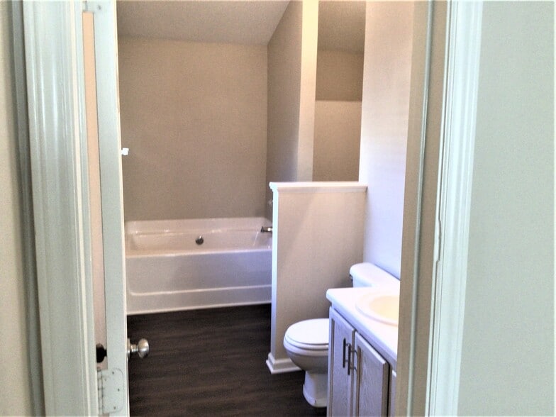 Building Photo - 1520 Eagle Watch Ln