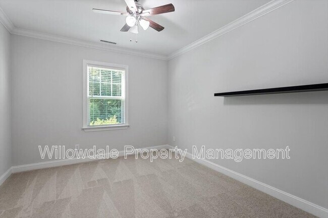 Building Photo - 4940 Enlightenment Rd