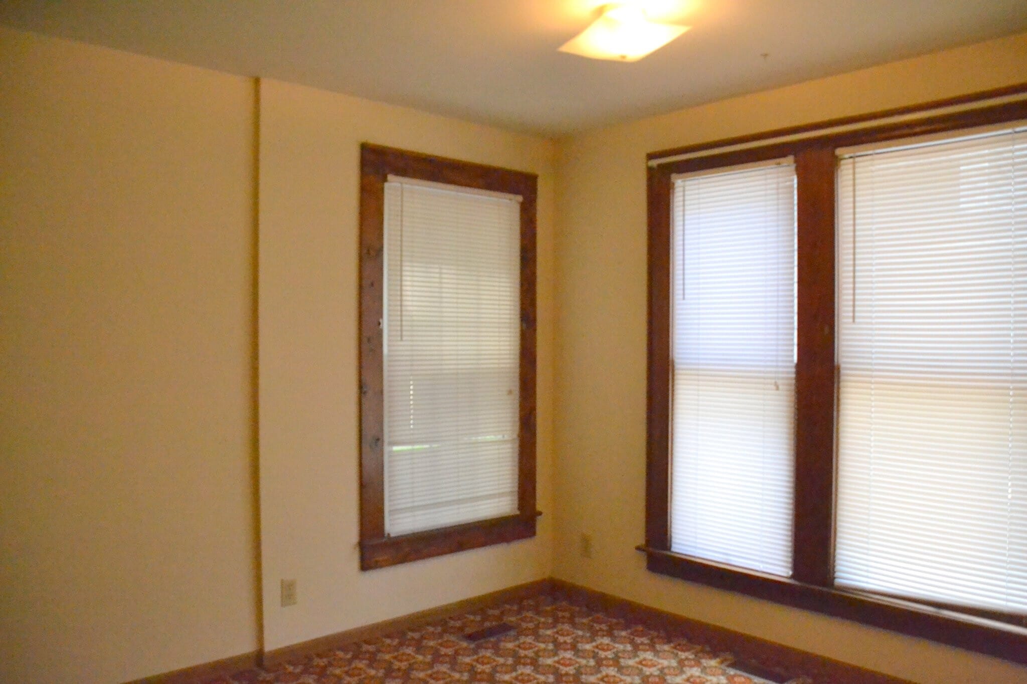 Building Photo - 402.5 Mulberry St