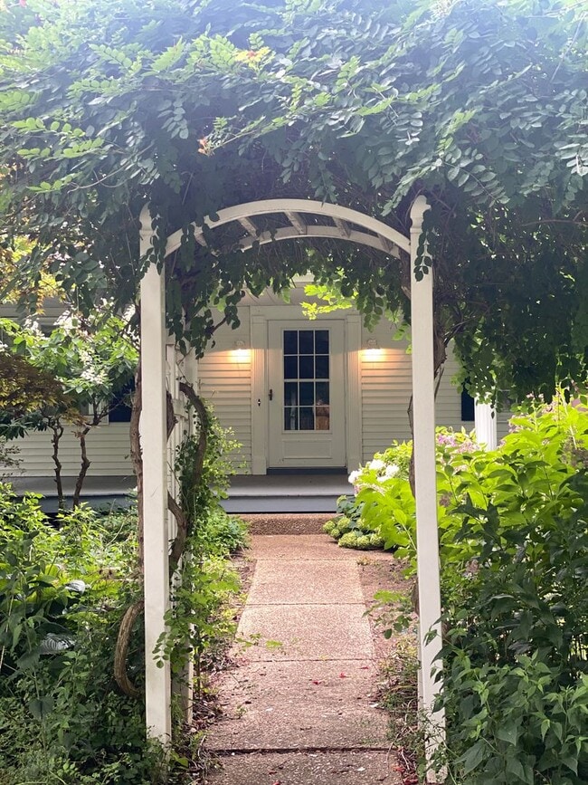 Building Photo - Coming Soon!!! Beautiful, Picture Perfect ...