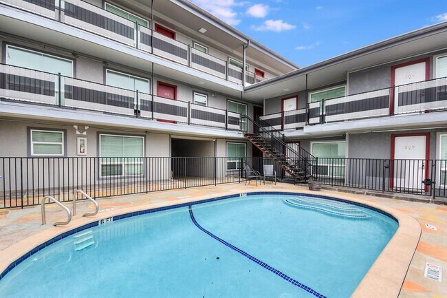 Building Photo - 3110 Red River St