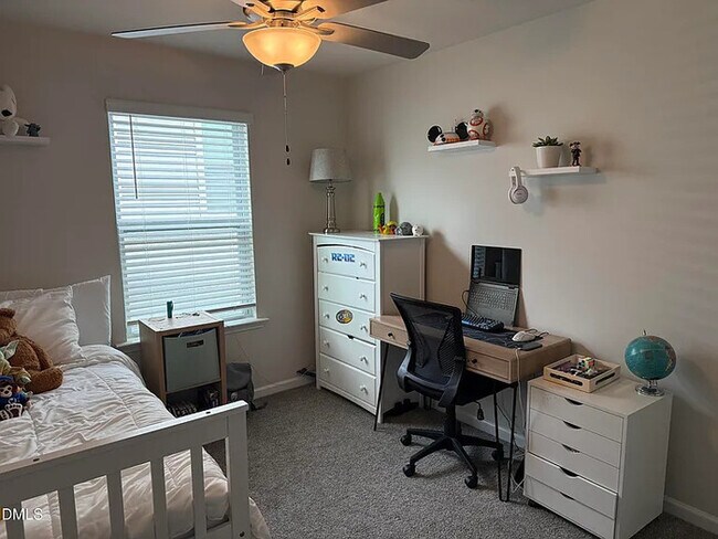 Building Photo - Lease OR Lease to Own