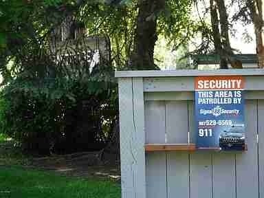 Building Photo - 1600 Eastridge Dr