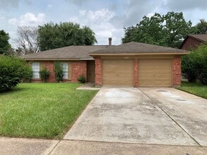Building Photo - Coming Soon ! Nice 4 Bed Room Home in North Houston Area
