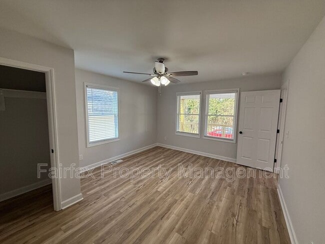 Building Photo - 312 Price Ave