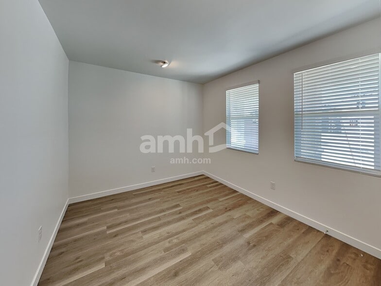 Building Photo - 13112 N Serenity Vly Dr