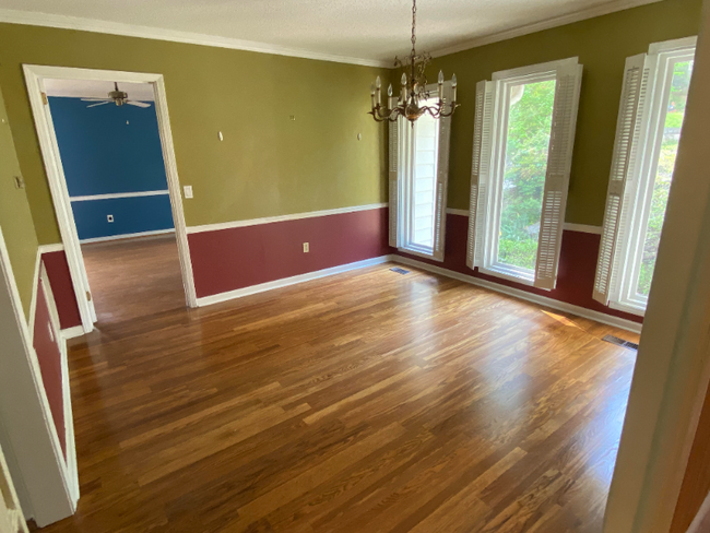 Building Photo - 2435 Indian Lake Dr