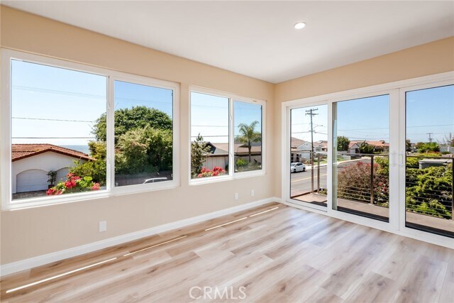 Building Photo - 804 Avenida Presidio