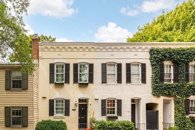 Primary Photo - 1522 32nd St NW