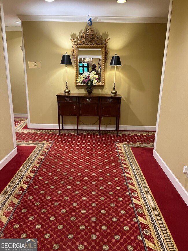 Building Photo - 3071 Lenox Rd NE