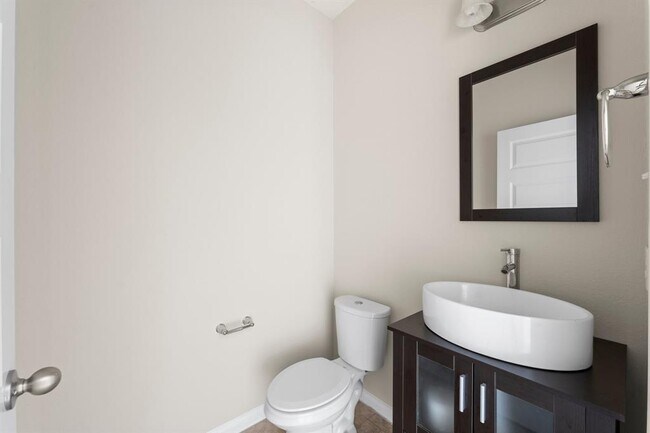 Building Photo - 18115 Fernwood Bend Dr