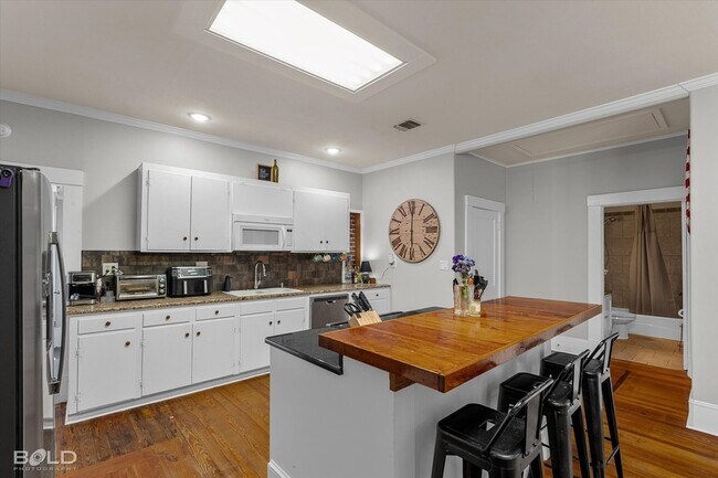Building Photo - 440 Atkins Ave