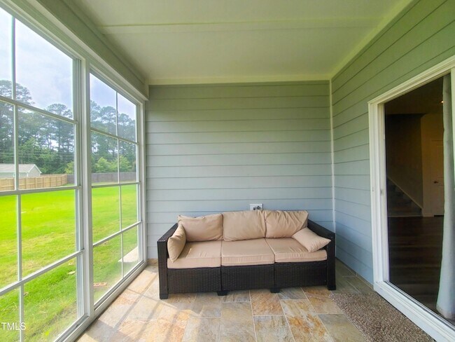 Building Photo - 3553 Lovage Dr