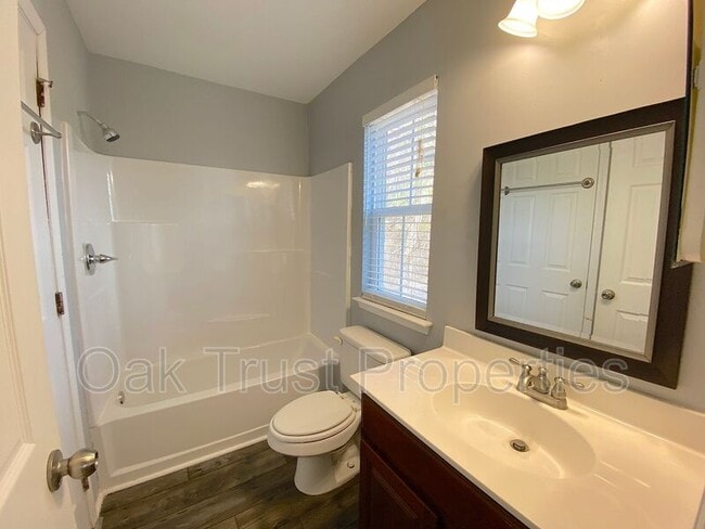 Building Photo - 8968 N Red Maple Cir