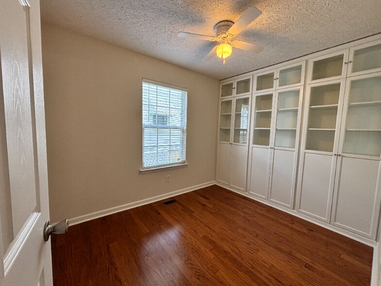 Building Photo - 1403 Litton Ave