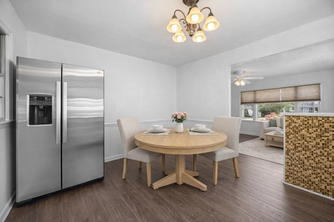 Building Photo - 2548 Jones St