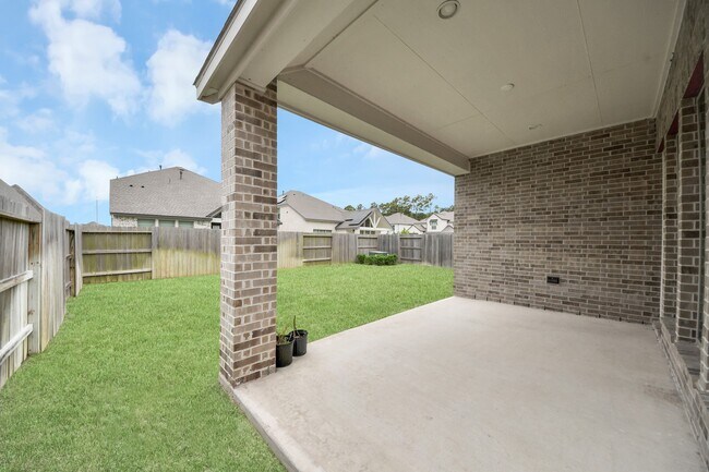Building Photo - 11210 Burgus Farm Rd