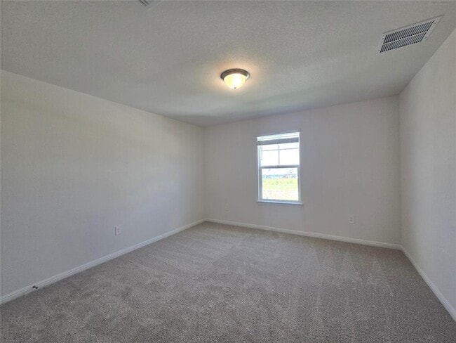 Building Photo - 715 Universal Dr