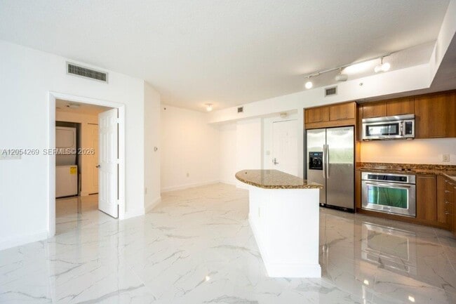Building Photo - 510 NW 84th Ave