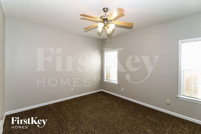 Building Photo - 8716 Macon Rd