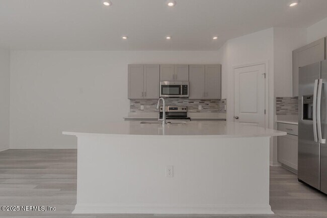 Building Photo - 13114 Annie’s Walk Dr