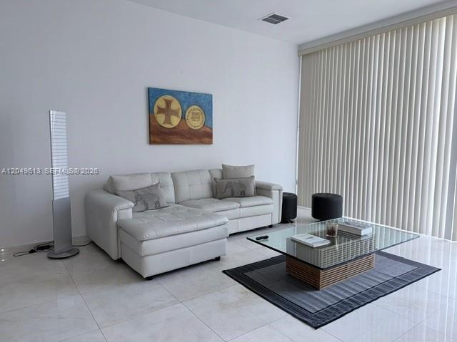 Building Photo - 881 Ocean Dr