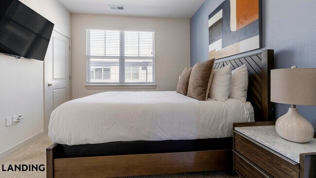 Building Photo - 11900 Marquina Blvd