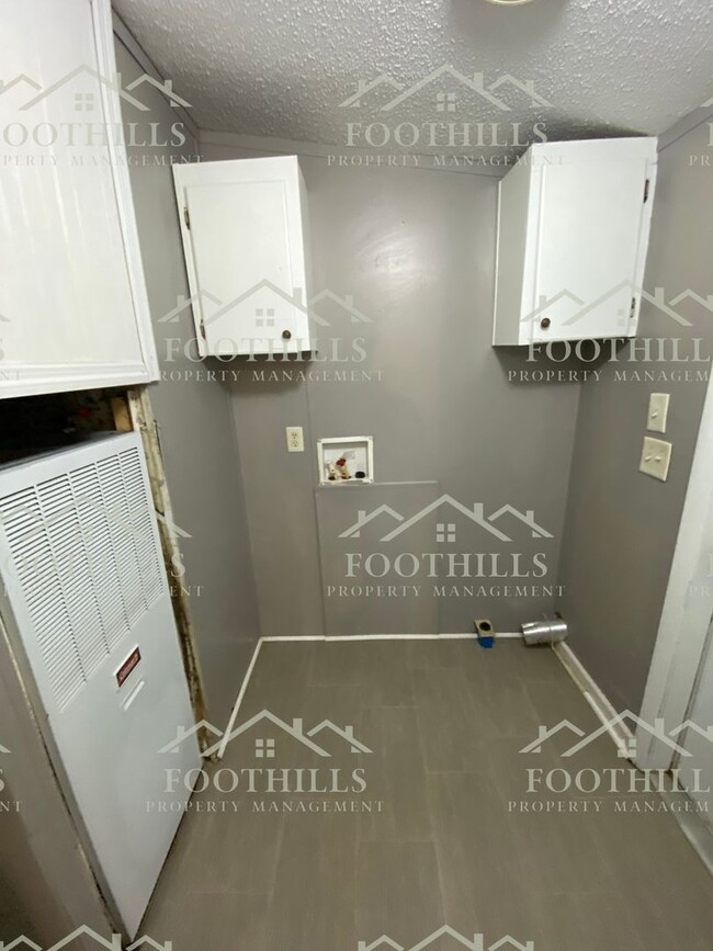 Building Photo - Spacious 4-Bedroom Double-Wide Mobile Home...