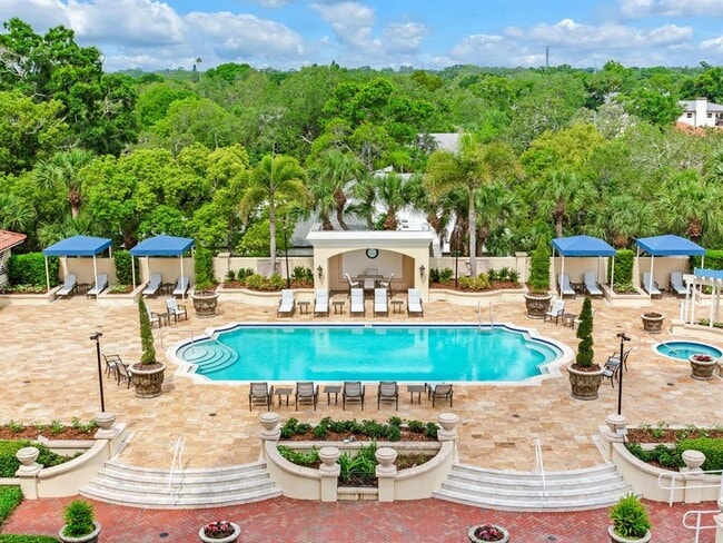 Building Photo - 4201 Bayshore Blvd