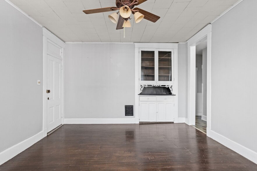 Living room with a view of downtown - 539 Fletcher Ave