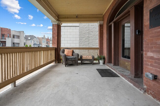 Building Photo - 4541 S Forrestville Ave