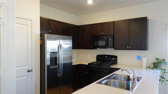 Building Photo - 203 Tufted Duck Path